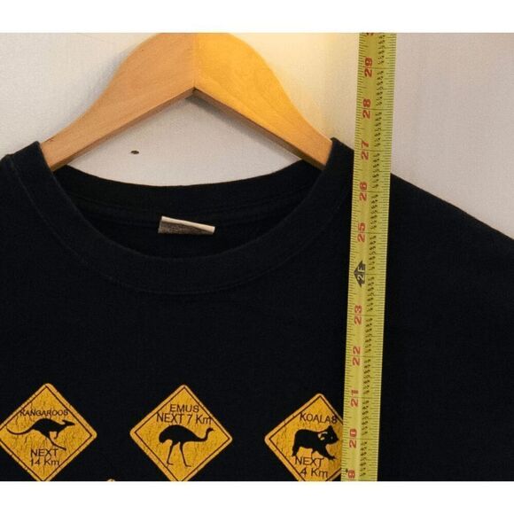 Aussie Tee Crossing Symbols Australia Black T-Shirt Size L - Picture 2 of 5
